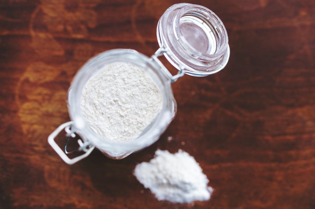 ingrédients pour remplacer la farine dans vos recettes Aux Fourneaux