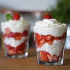 fraises à la crème chantilly