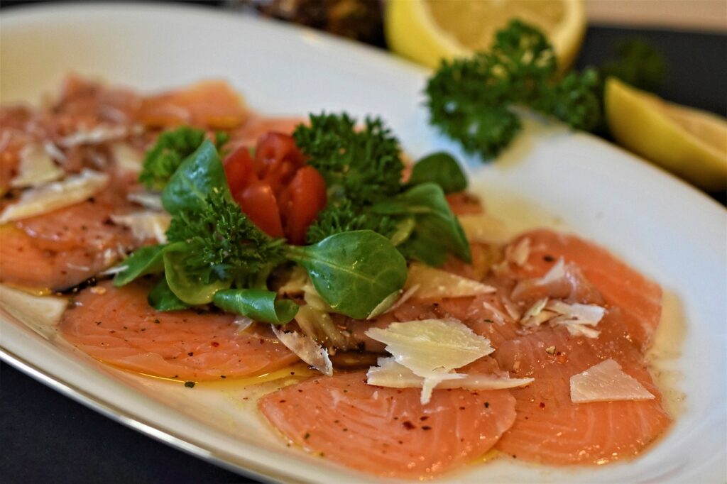 carpaccio de saumon cru à l'italienne