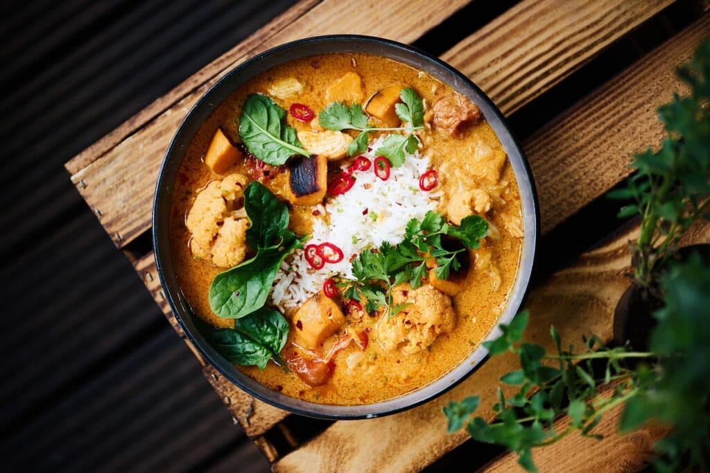 Poulet au curry la recette traditionnelle indienne